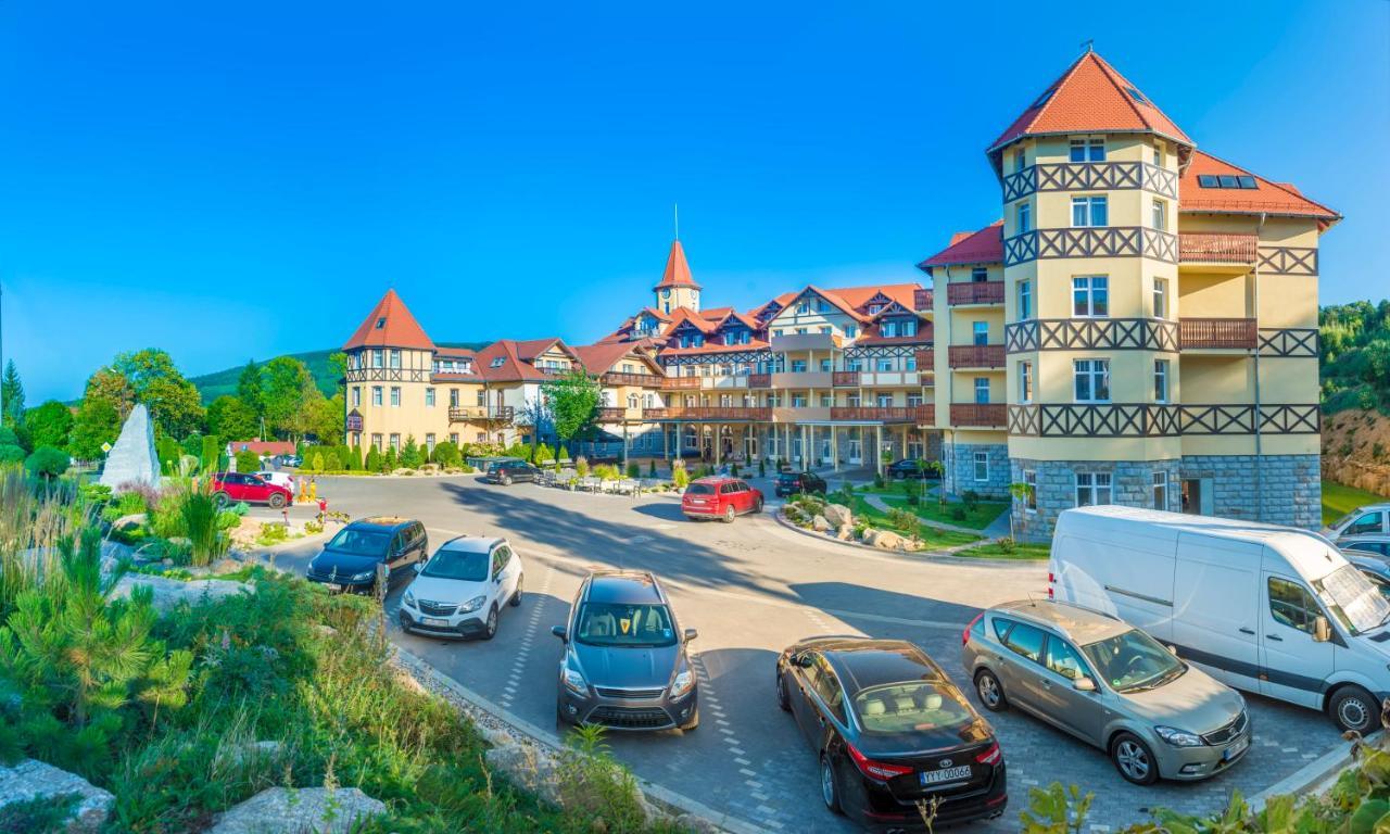 St Lukas Medical & Spa Świeradów-Zdrój Exteriör bild