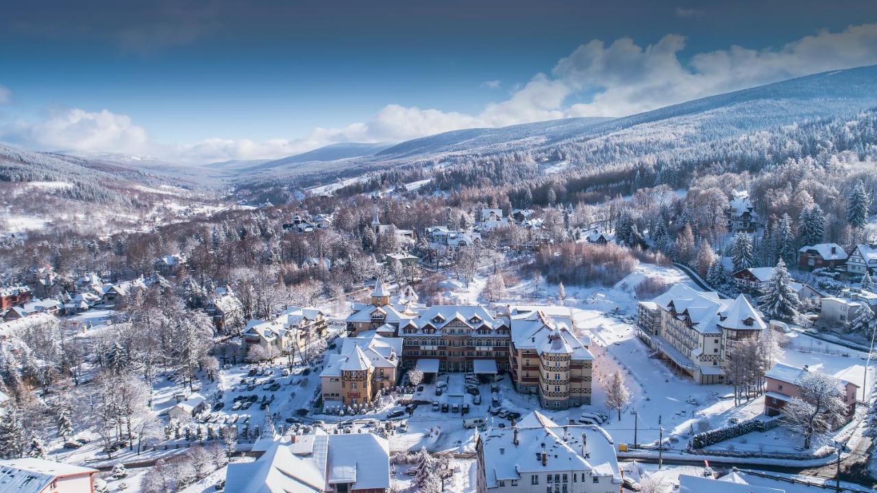 St Lukas Medical & Spa Świeradów-Zdrój Exteriör bild