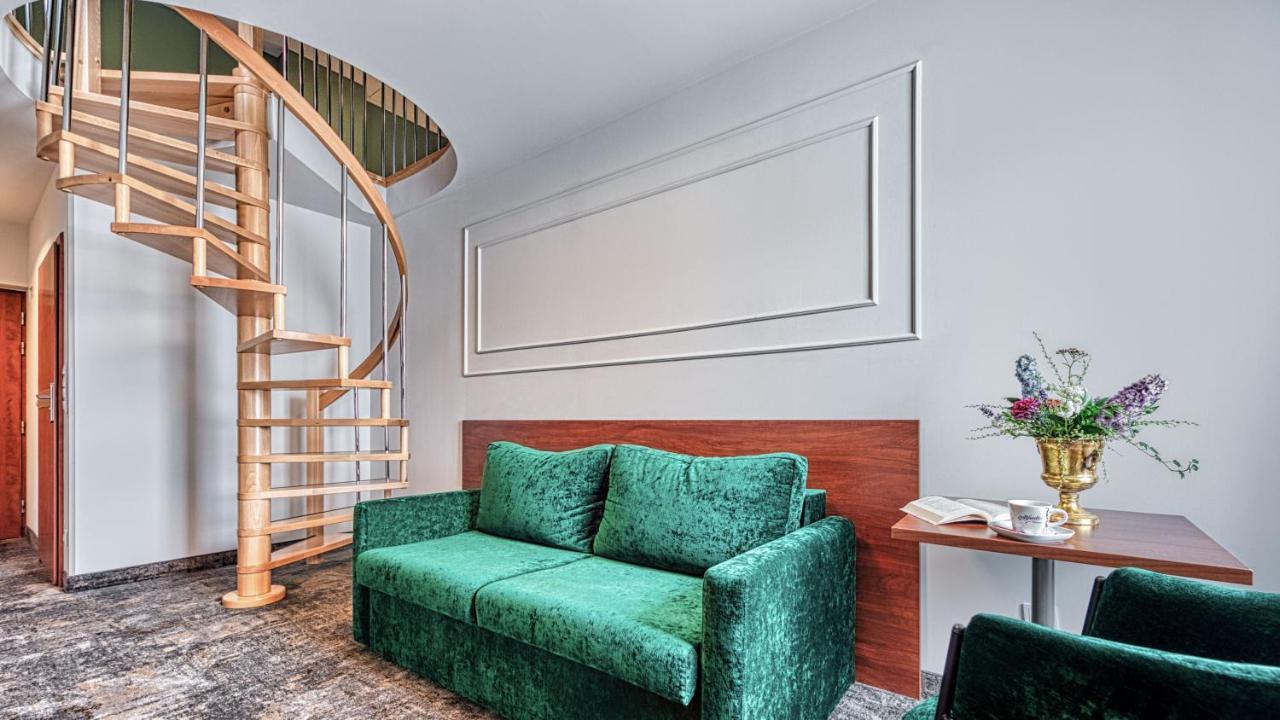 St Lukas Medical & Spa Świeradów-Zdrój Exteriör bild